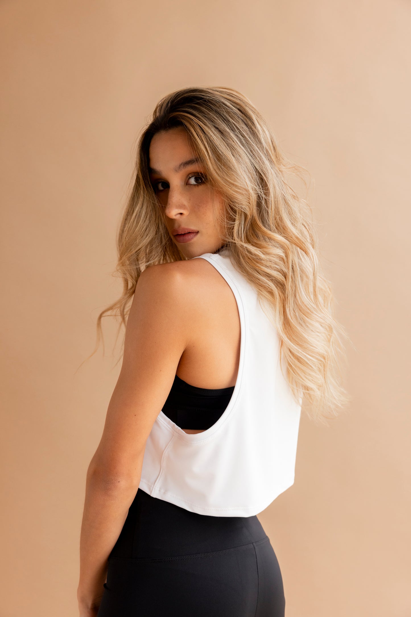 Crop tank White