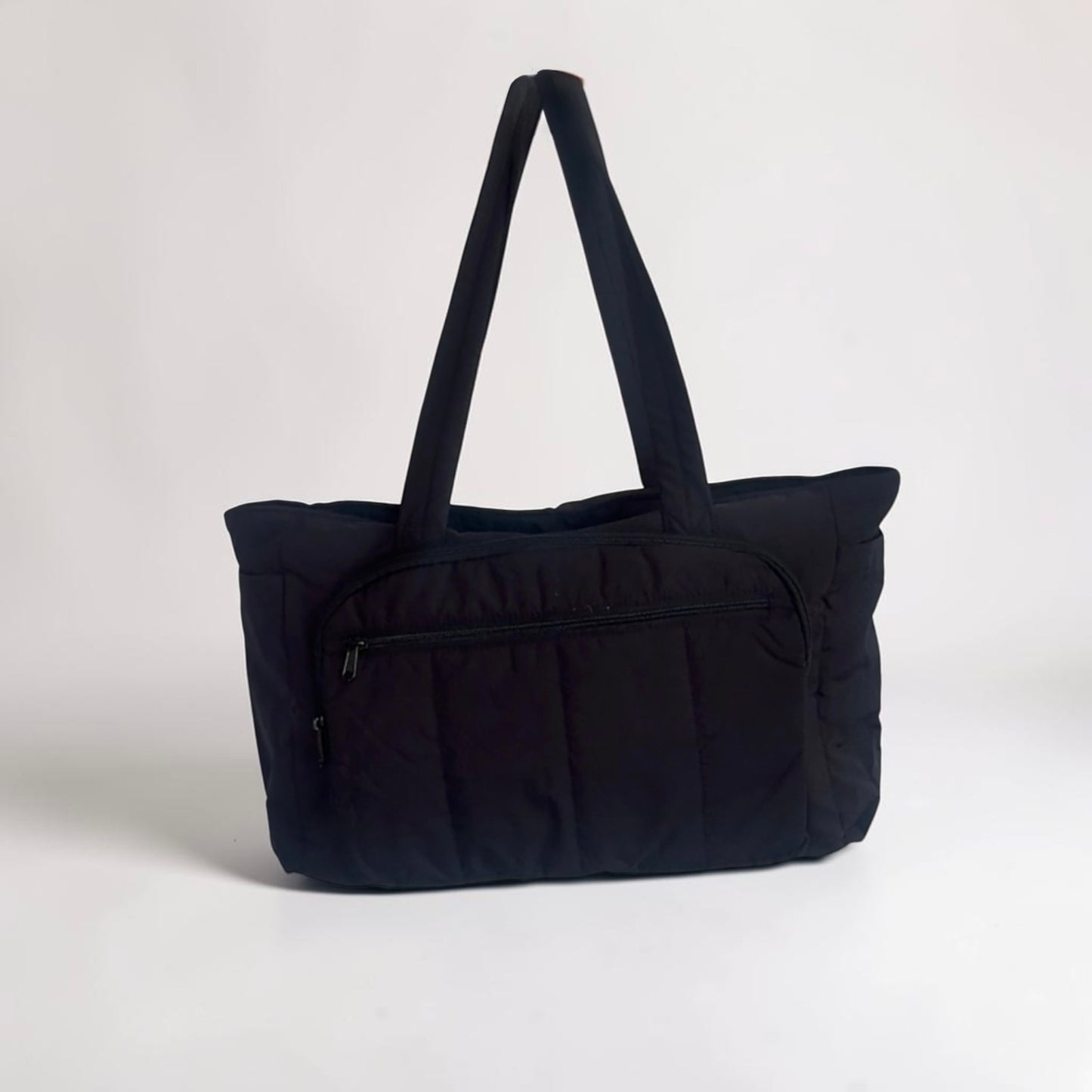 The handbag black