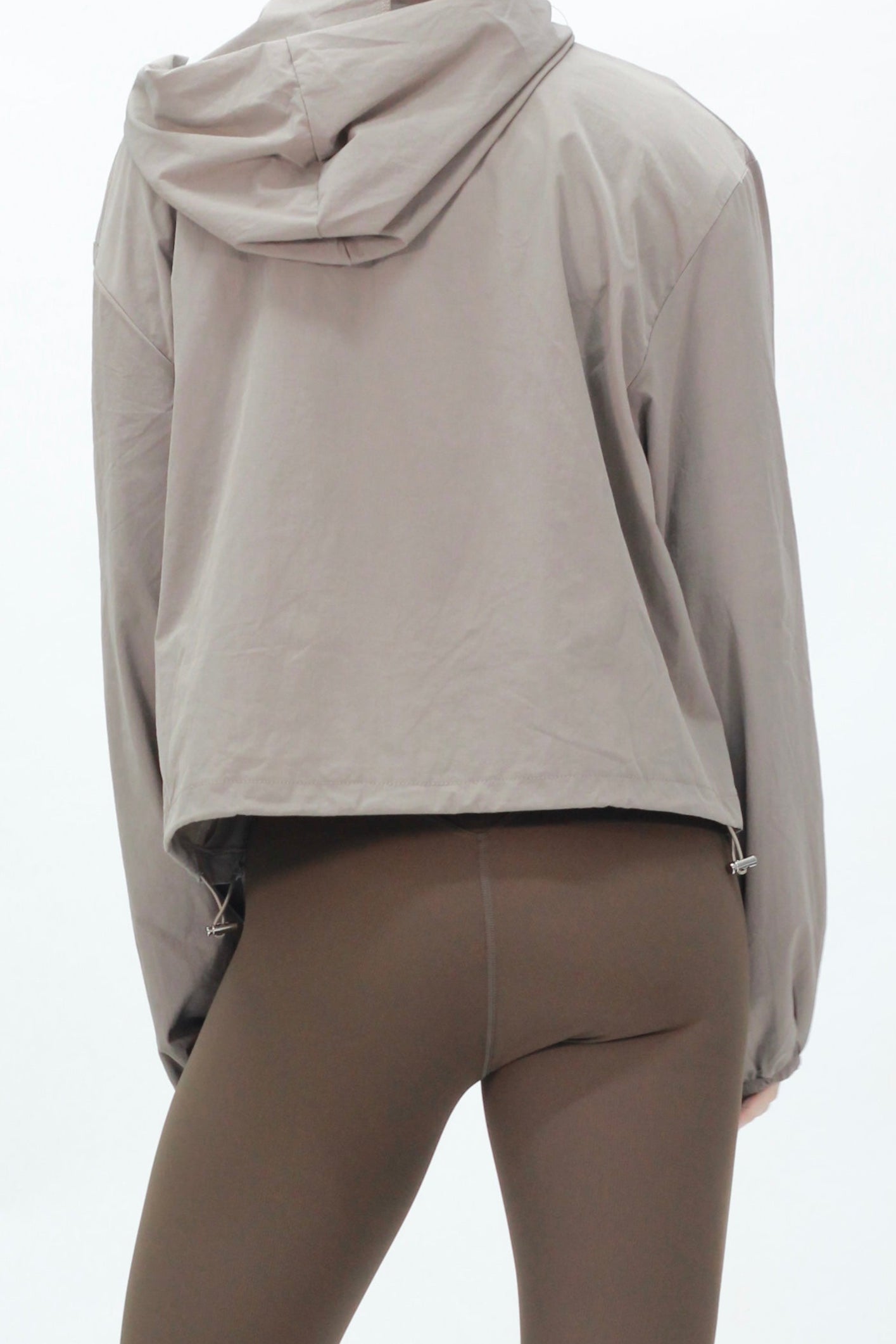 Balance jacket sand