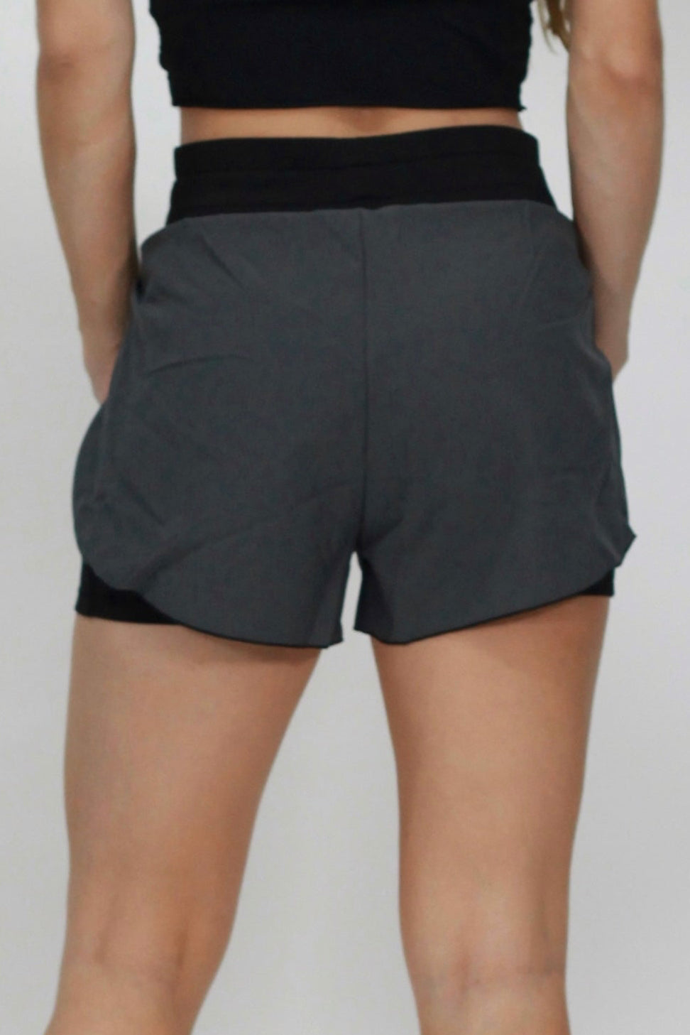 Duo short black