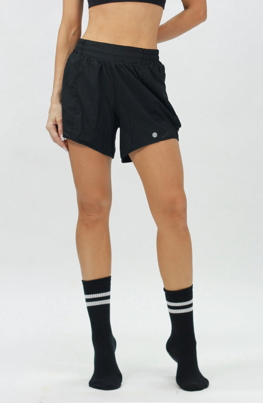 Running short black