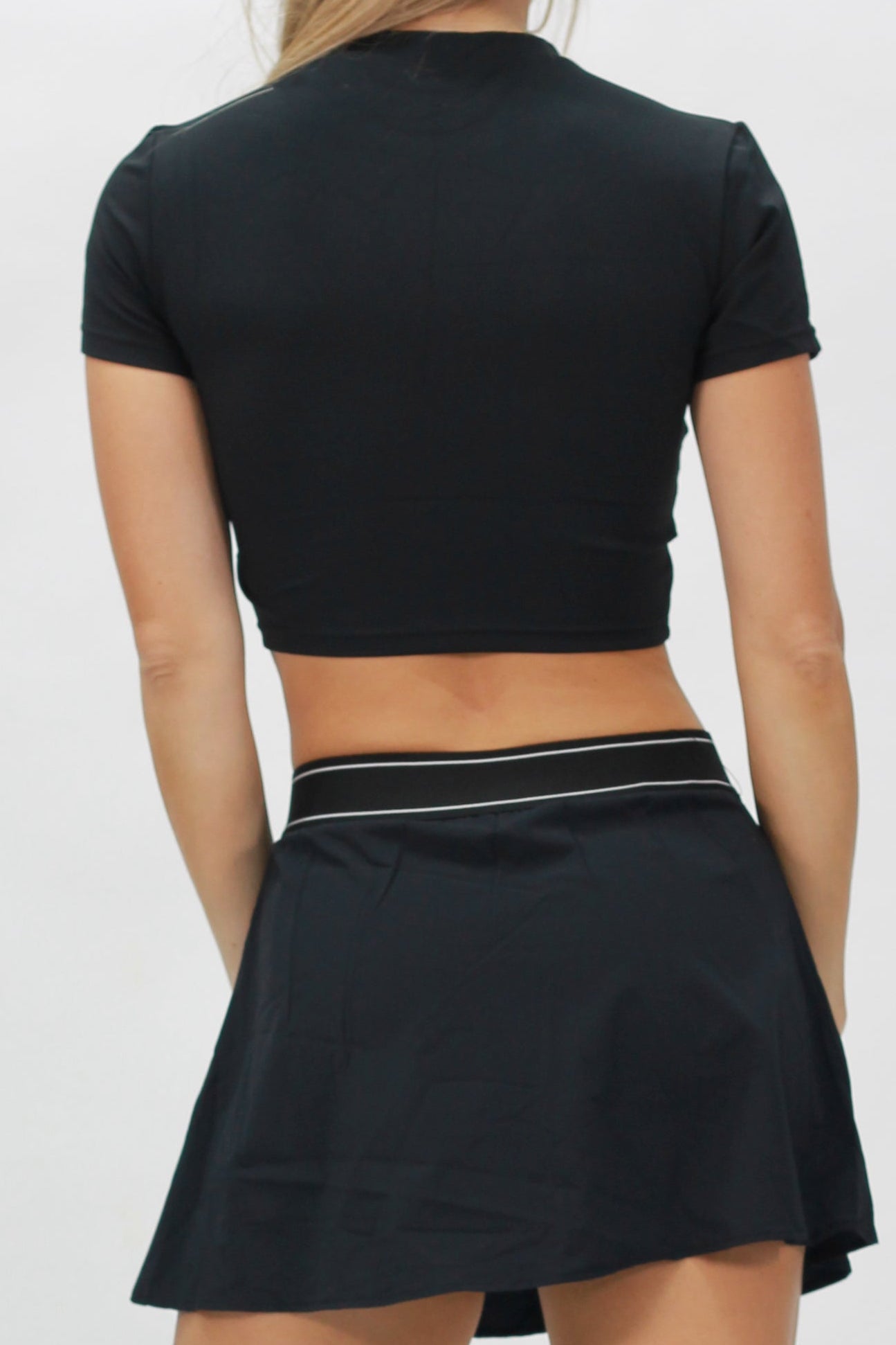 Fitted crop shirt black