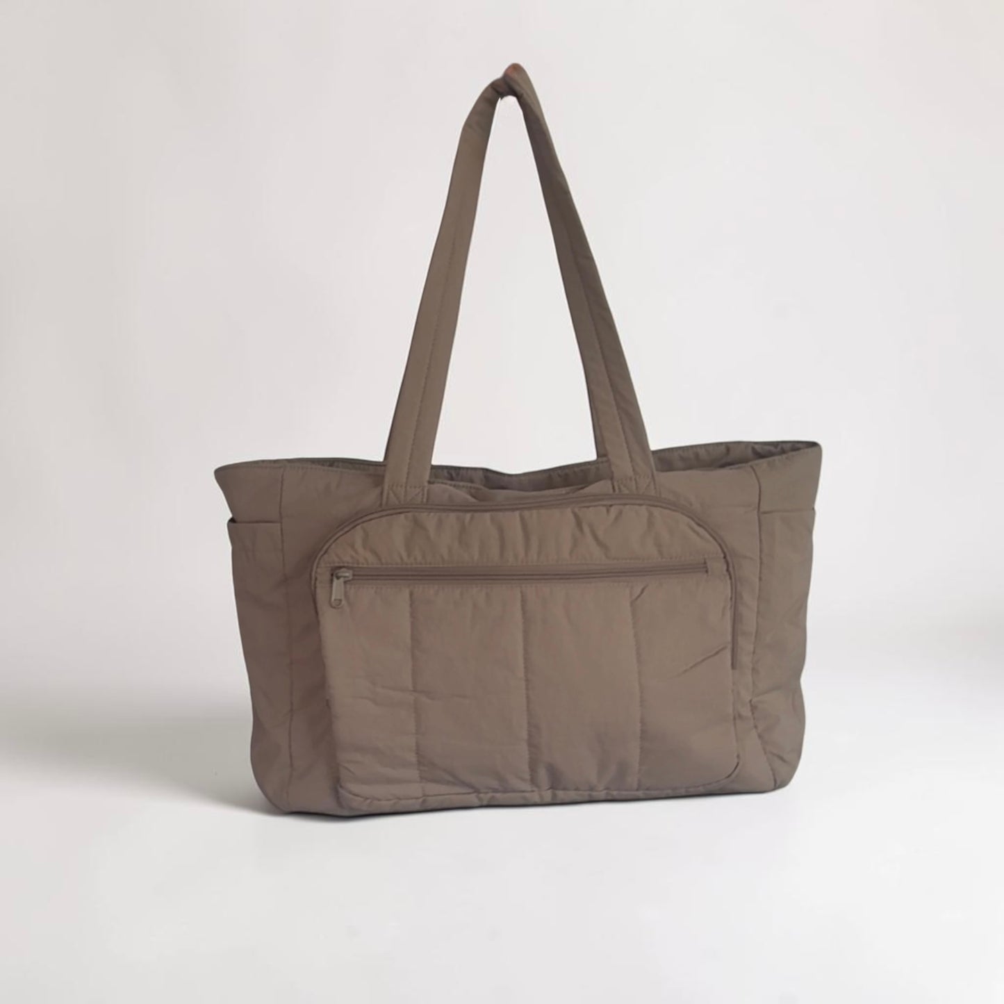 The handbag sand