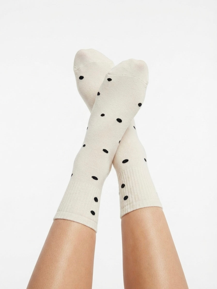 The Grip socks / Ivory -Black dots