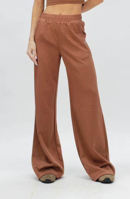 Move jogger tan