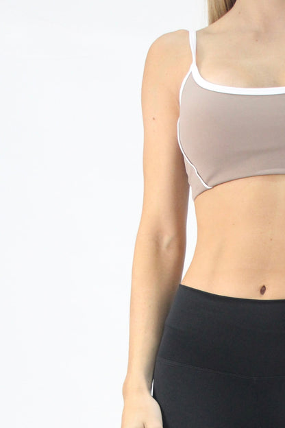Sporty top 1 sand