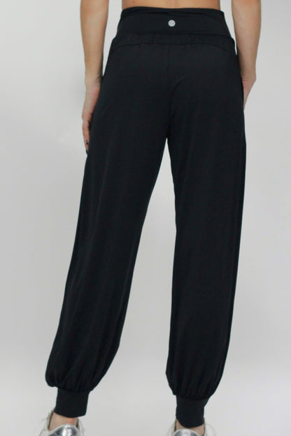 Pleated jogger black
