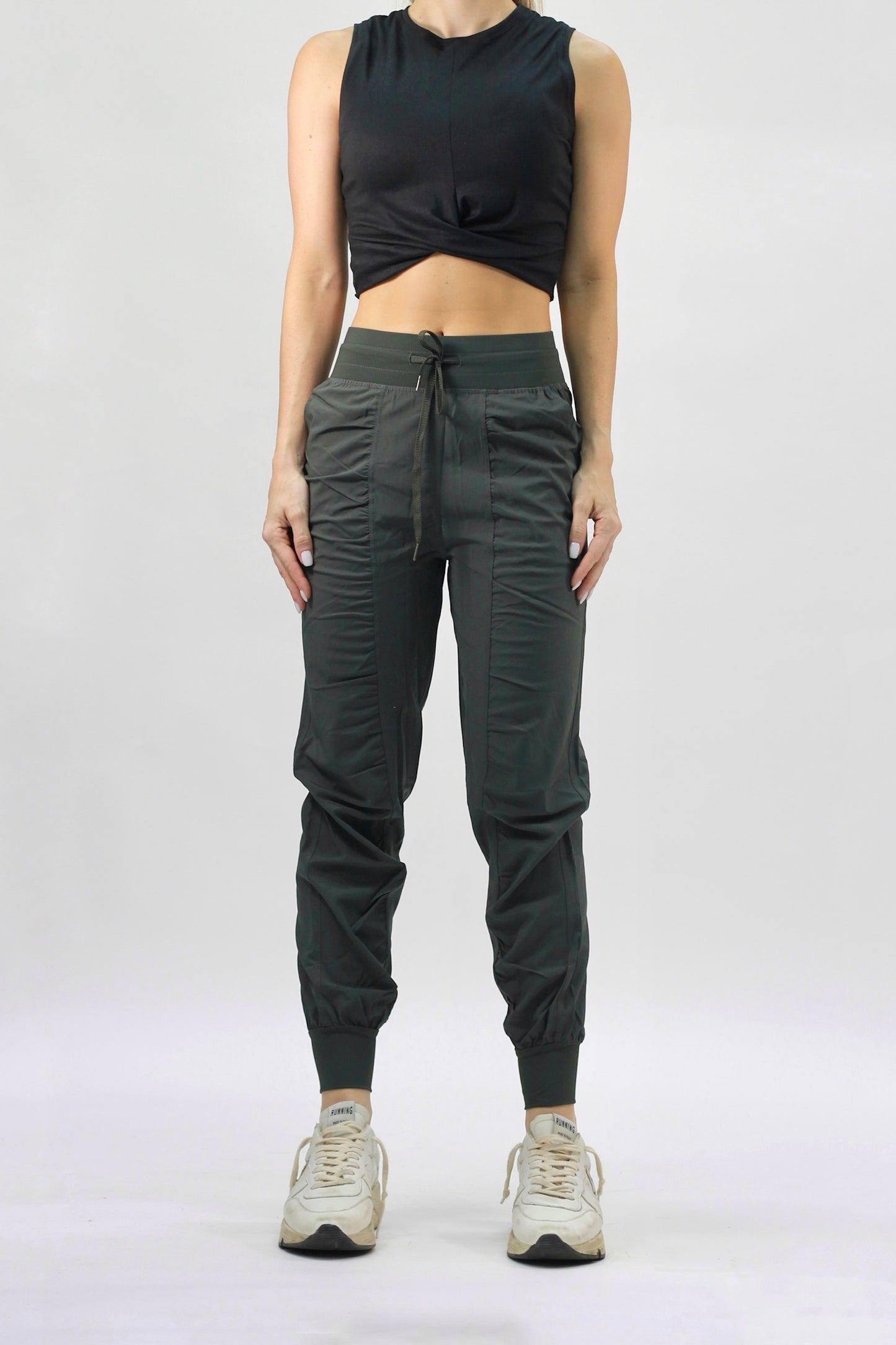 Fresh jogger green