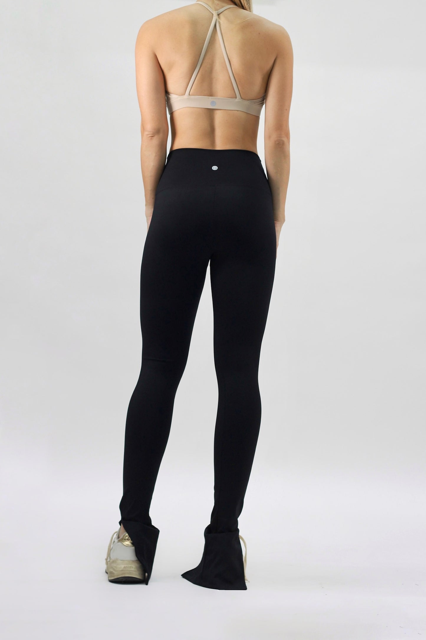 Skinny top sand