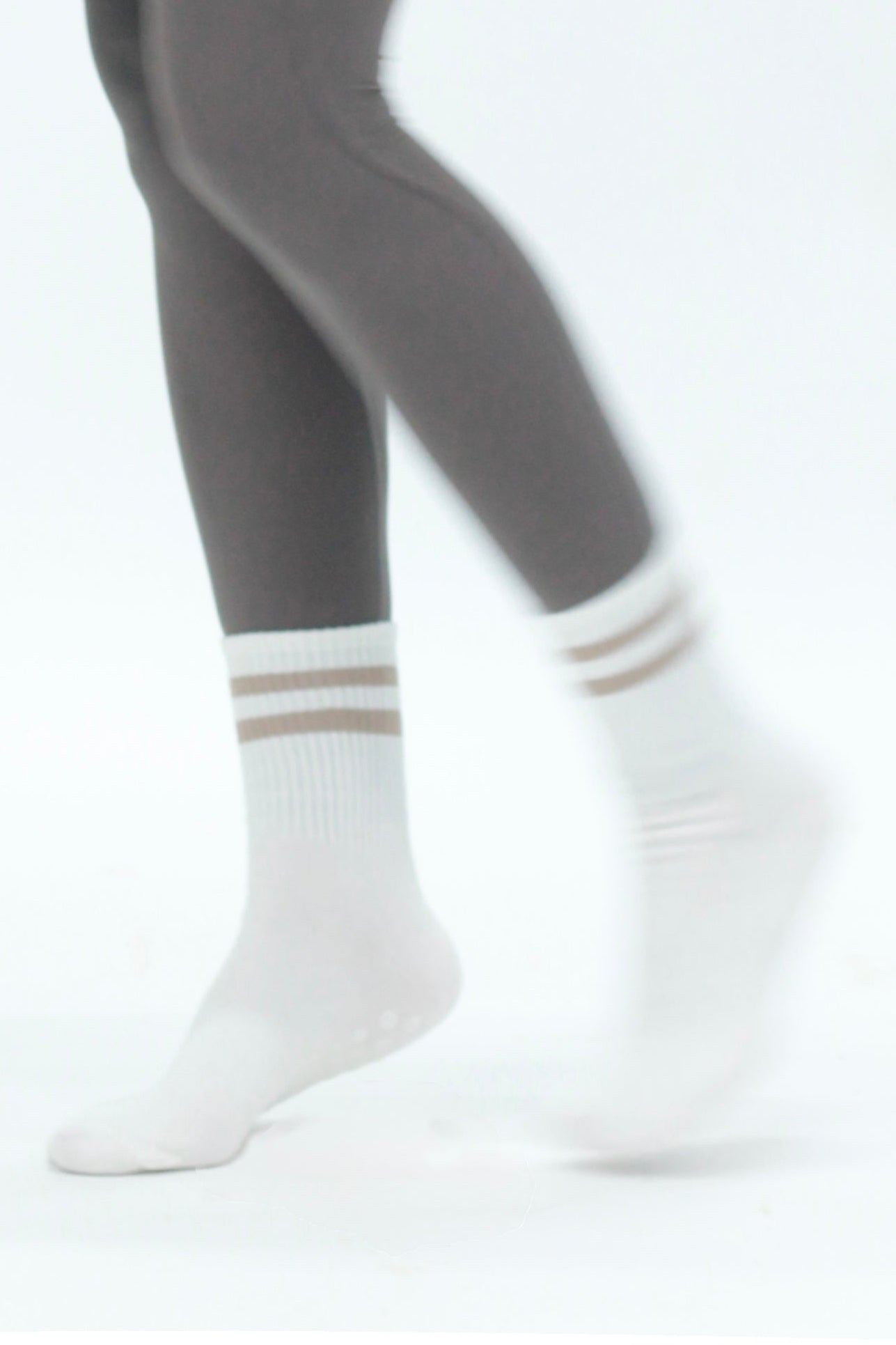 The Grip socks / Nude-Sand