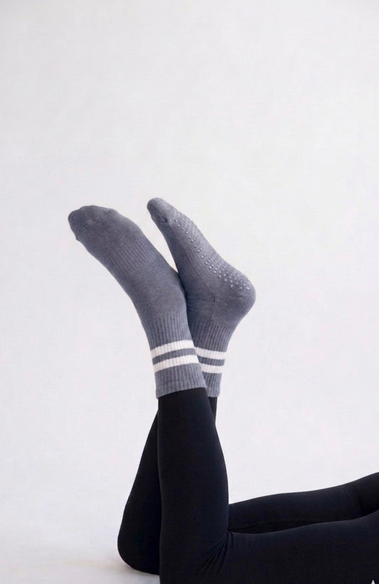 The Grip socks / stripes darkgray- white